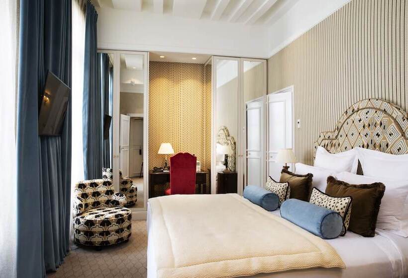 اتاق لوکس, Relais Christine