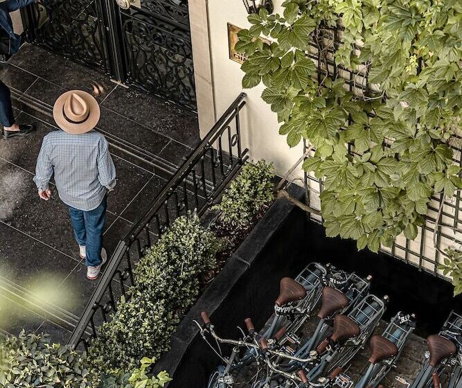 デュプレックスのジュニアスイート, Relais Christine