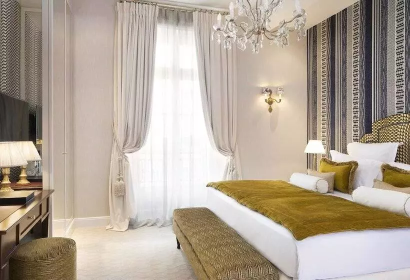 Chambre Supérieure, Relais Christine