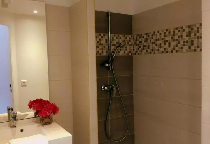 اتاق استاندارد سه تخته با بالکن, Sable Et Soleil Port, Plage Et Spa