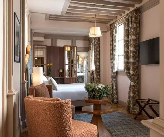 آپارتمان خانوادگی, Hôtel Fougère