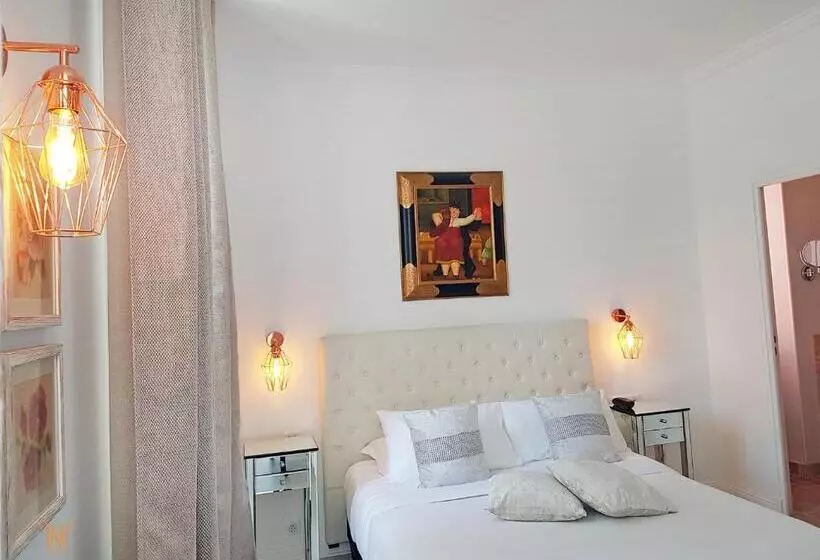 اتاق استاندارد با بالکن, Hôtel La Villa Sainte Valérie Adults Only