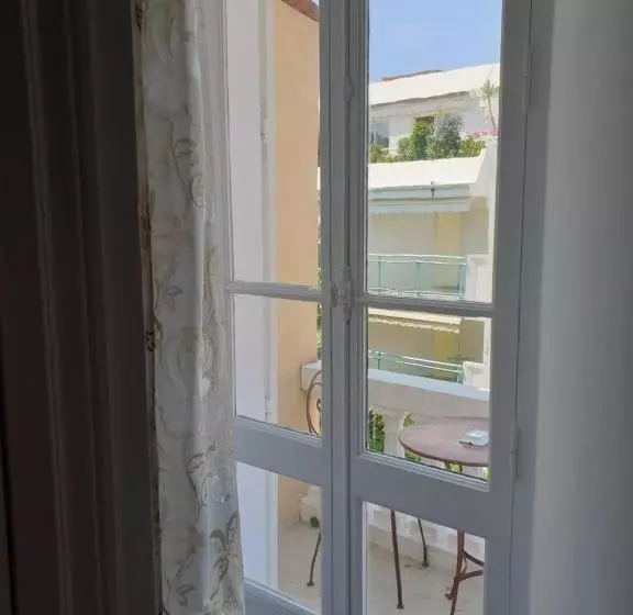 اتاق استاندارد با بالکن, Hôtel La Villa Sainte Valérie Adults Only