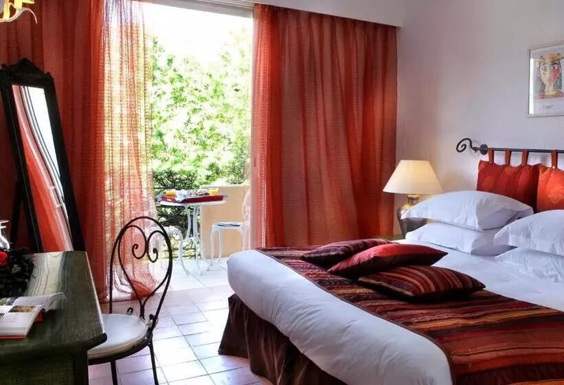 اتاق سوپریور با بالکن, Hôtel La Villa Sainte Valérie Adults Only