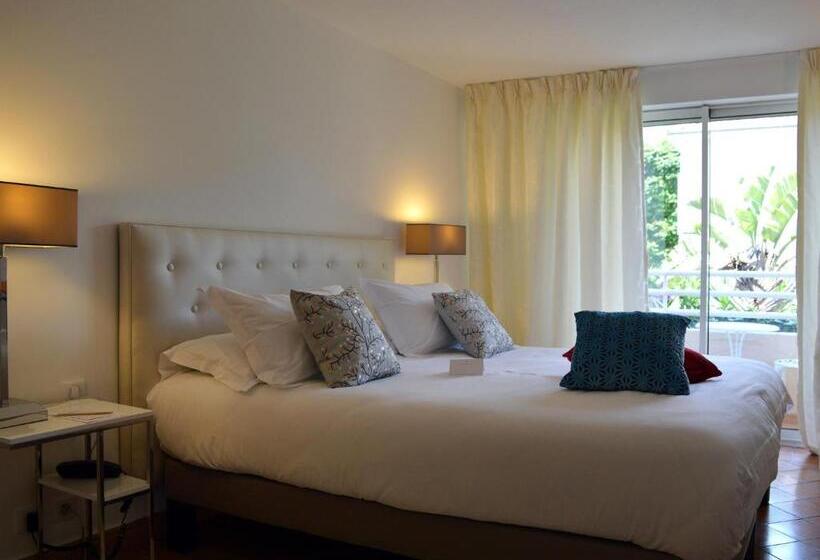 バルコニー付きスーペリアルーム, Hôtel La Villa Sainte Valérie Adults Only