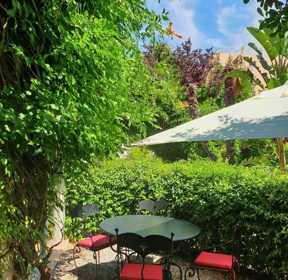 テラス付スイート, Hôtel La Villa Sainte Valérie Adults Only