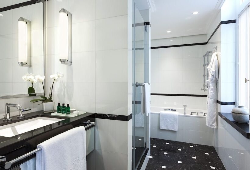 プレステージルーム, San Regis