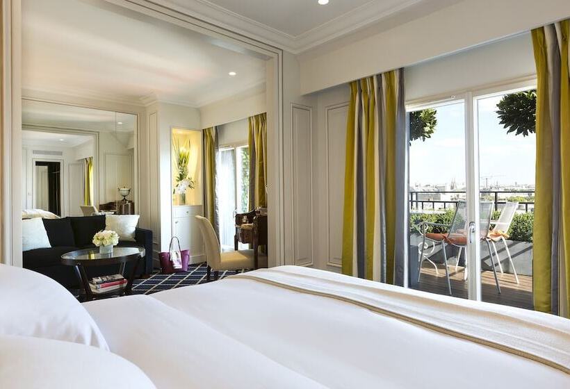 ジュニアスイート, San Regis