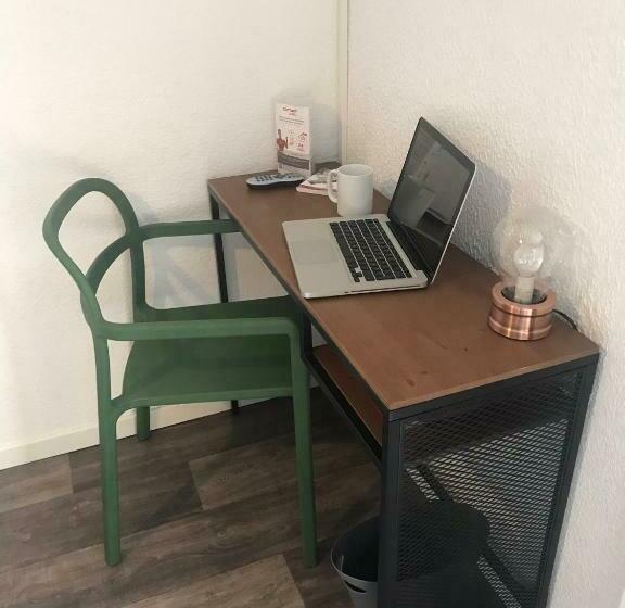 Номер Стандарт, Tourhôtel