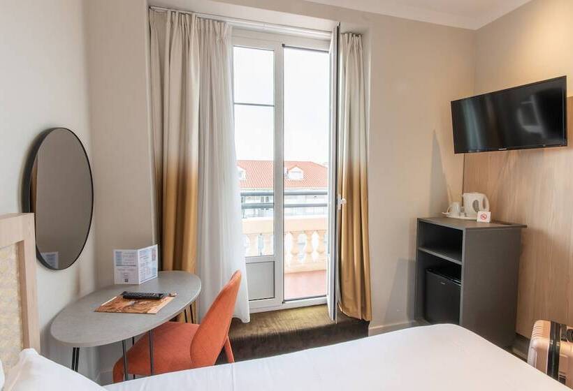 标准单人间, Vendome