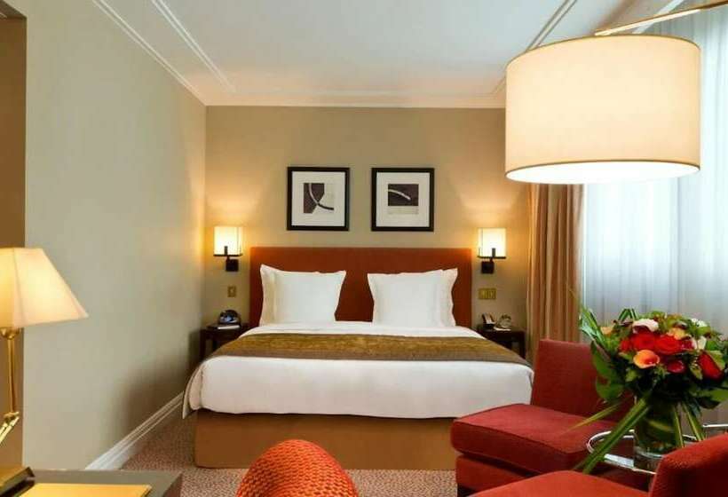 スーペリアールーム, Warwick Paris