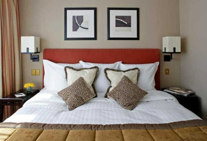 スーペリアールーム, Warwick Paris