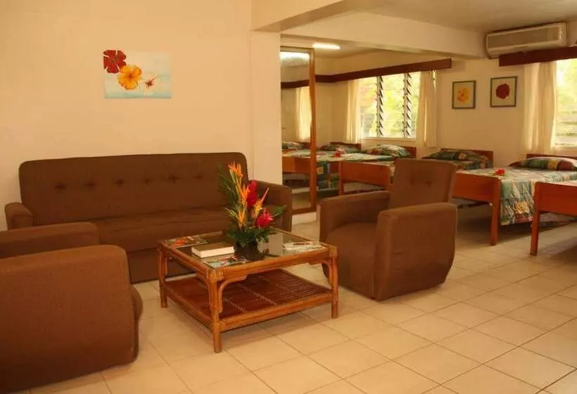 ルームシェアのワンベッド, Nadi Bay Resort