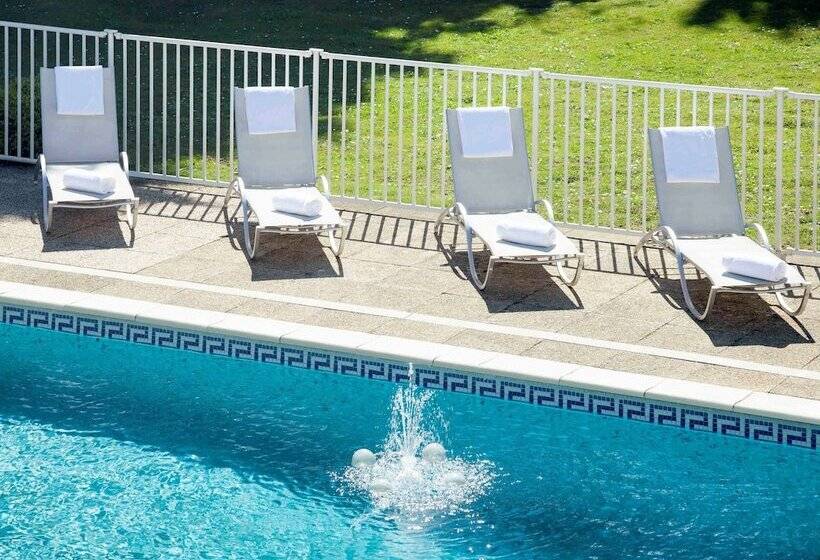 Номер Executive, Novotel Poissy Orgeval