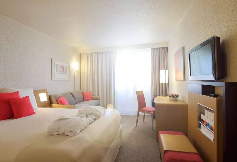 Номер Executive, Novotel Poissy Orgeval