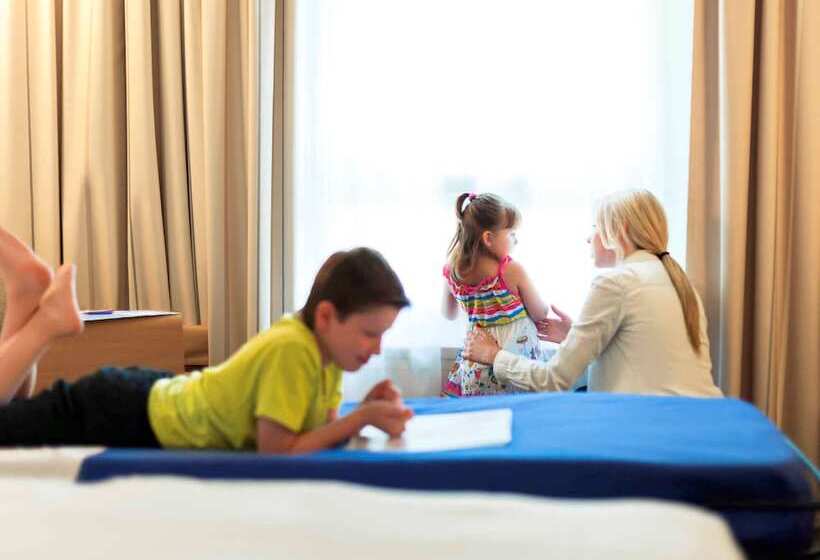 Номер Executive, Novotel Poissy Orgeval