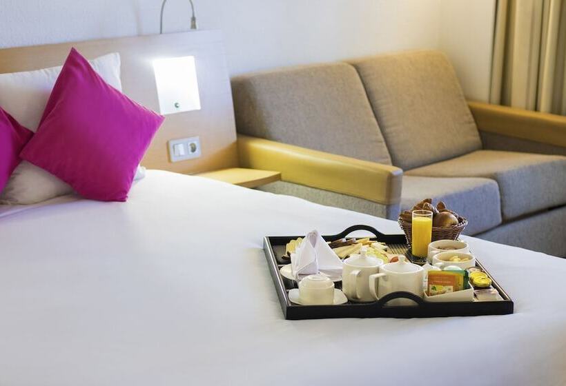 Номер Executive, Novotel Poissy Orgeval