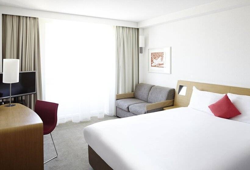 Номер Executive, Novotel Poissy Orgeval