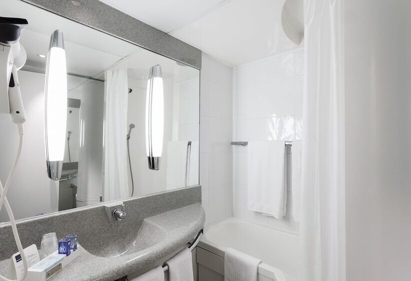 Классический Номер, Novotel Poissy Orgeval