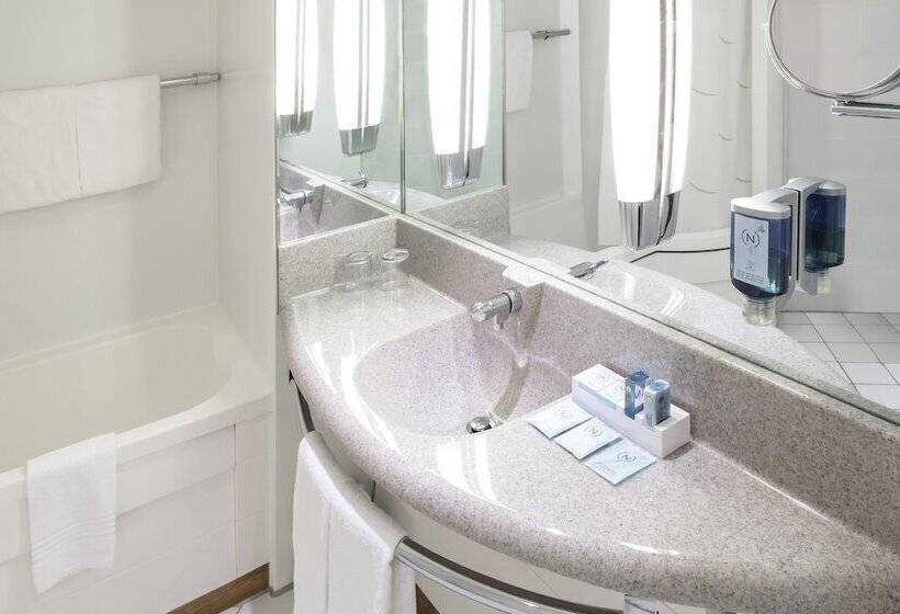 Классический Номер, Novotel Poissy Orgeval