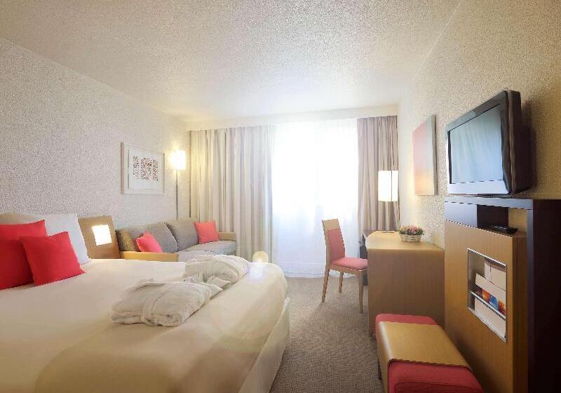 Номер Executive, Novotel Poissy Orgeval
