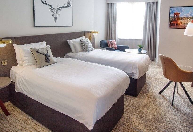 غرفة تنفيذية, The Bruntsfield