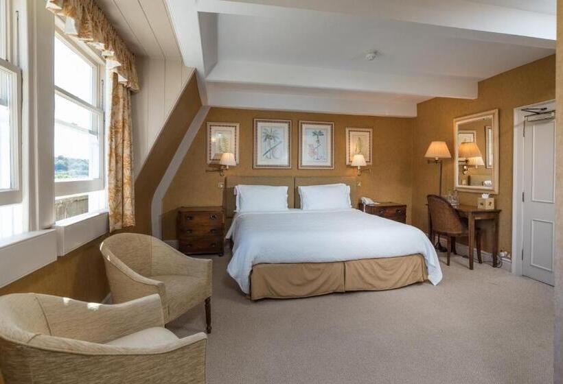 غرفة سوبيريور, Dukes Bath