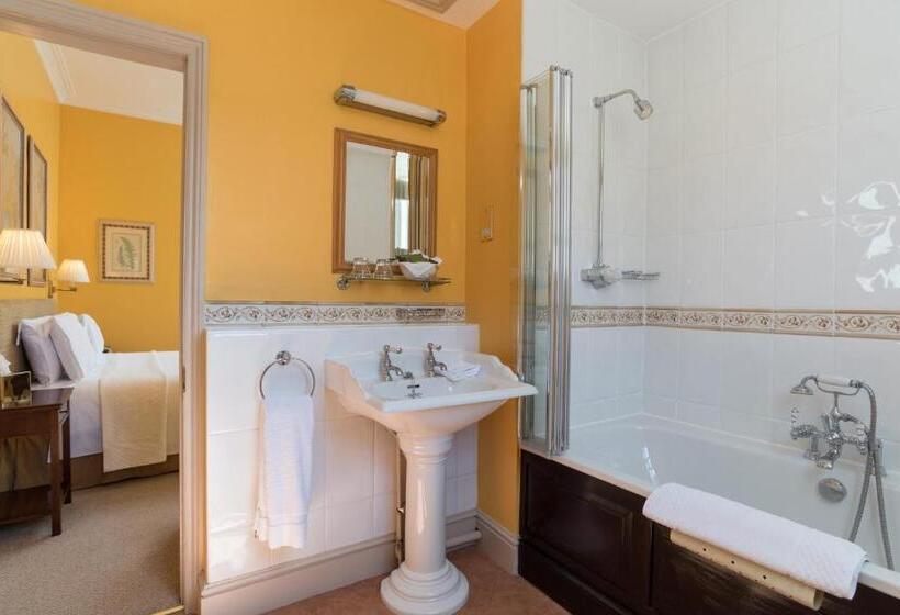 غرفة سوبيريور, Dukes Bath