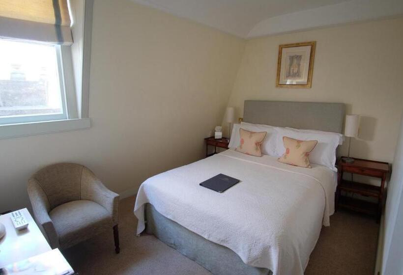 غرفة أساسية, Dukes Bath