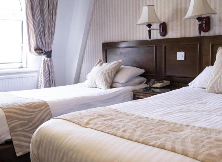 单人经济间, Durrant House