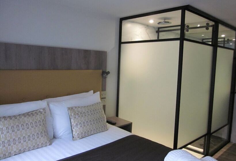 Номер Стандарт, Euston Square