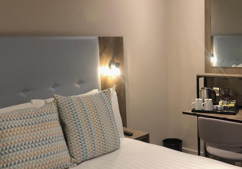 Номер Стандарт, Euston Square