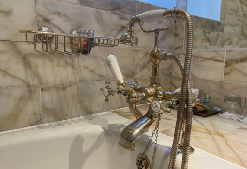 스탠다드 룸, Great Fosters   Near Windsor