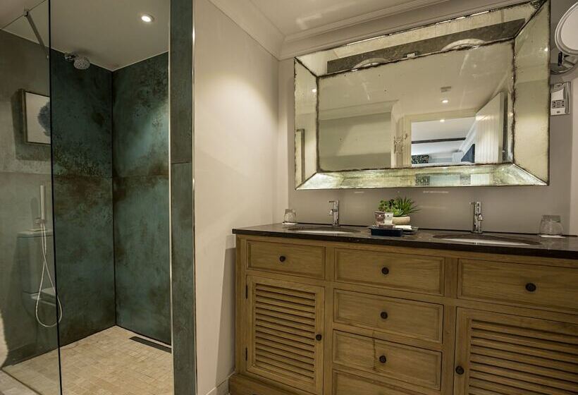 غرفة ديلوكس سرير كينج, Great Fosters   Near Windsor