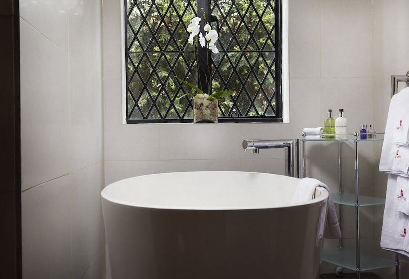 غرفة ديلوكس سرير كينج, Great Fosters   Near Windsor