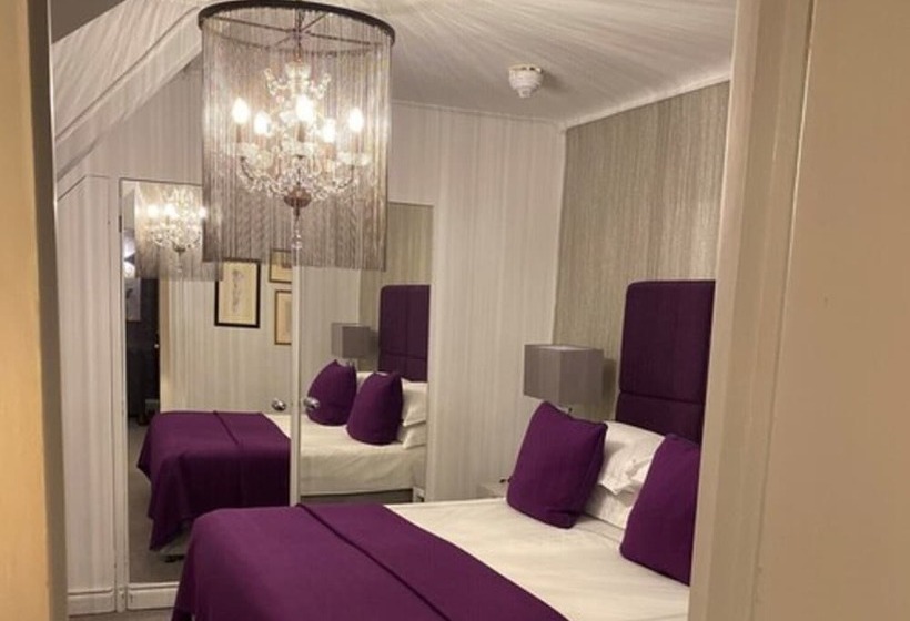 جناح, Great Fosters   Near Windsor