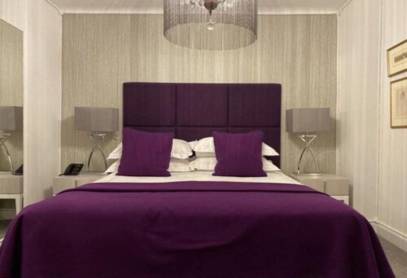 스위트, Great Fosters   Near Windsor