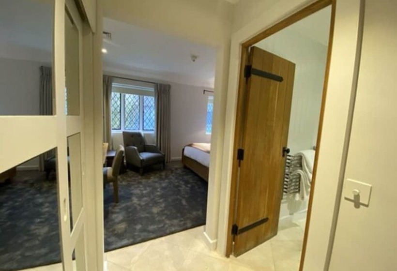 غرفة قياسية سرير كينج, Great Fosters   Near Windsor