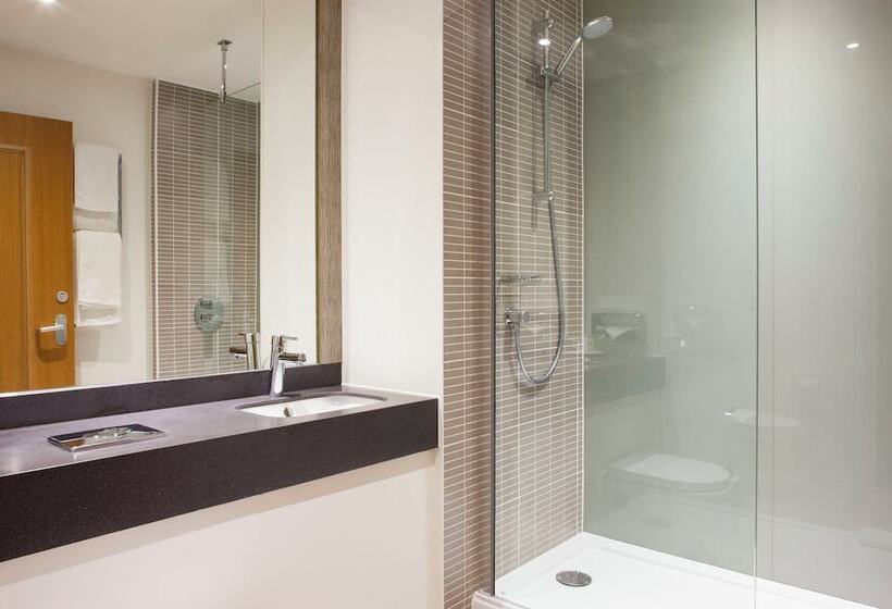 스탠다드 룸, Holiday Inn Ashford Central, An Ihg