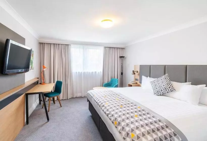 キングサイズベッドのスタンダードルーム, Holiday Inn Hemel Hempstead M1, Jct. 8, An Ihg