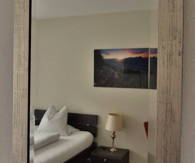 标准单人间, Giessen Hotel & Coffeehouse