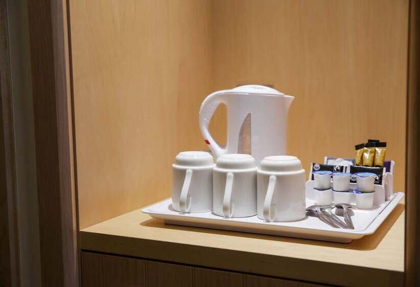 スタンダードルーム, Merton