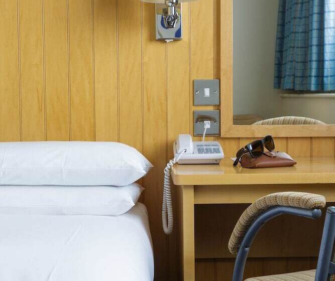 スタンダードルーム, Merton