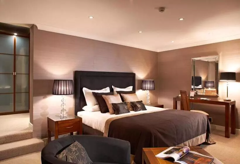 Superior-huone, Rowton Hall Hotel And Spa