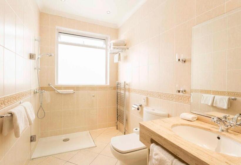 اتاق خانوادگی, Savoy