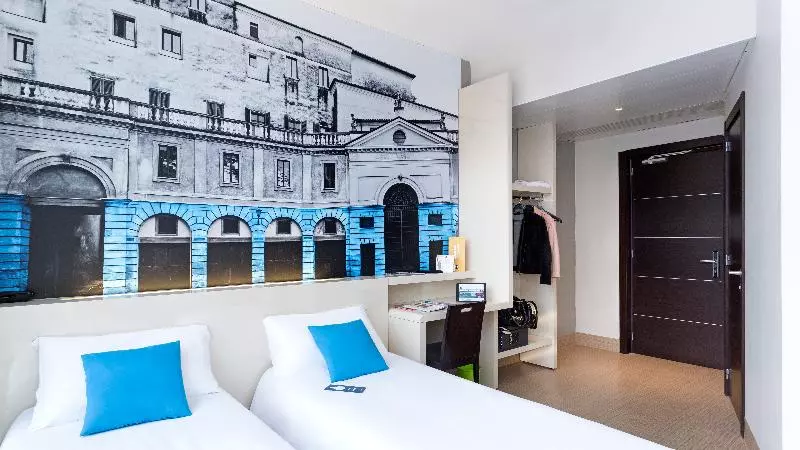 キングサイズベッドのスーペリアルーム, The Capital Hotel, Apartments & Townhouse