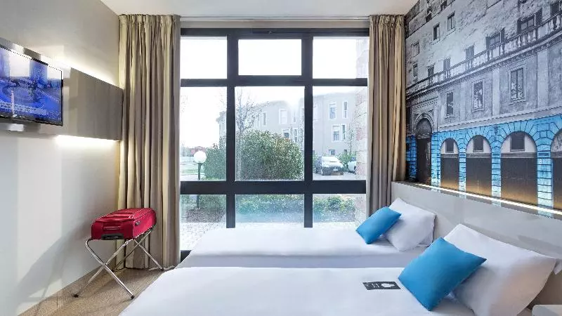 キングサイズベッドのスーペリアルーム, The Capital Hotel, Apartments & Townhouse