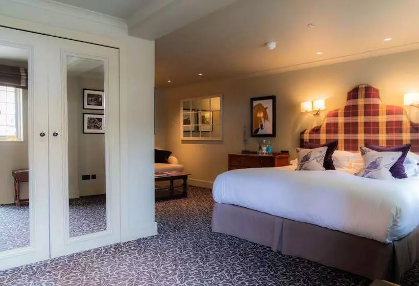Classic Interior Room, The Lygon Arms An Iconic Luxury