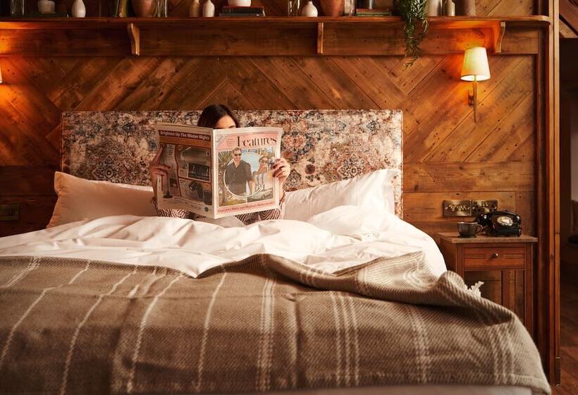 수피리어 룸, The Masons Arms