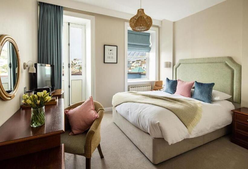 اتاق استاندارد با بالکن و چشم‌انداز دریا, The Moorings Hotel & Restaurant